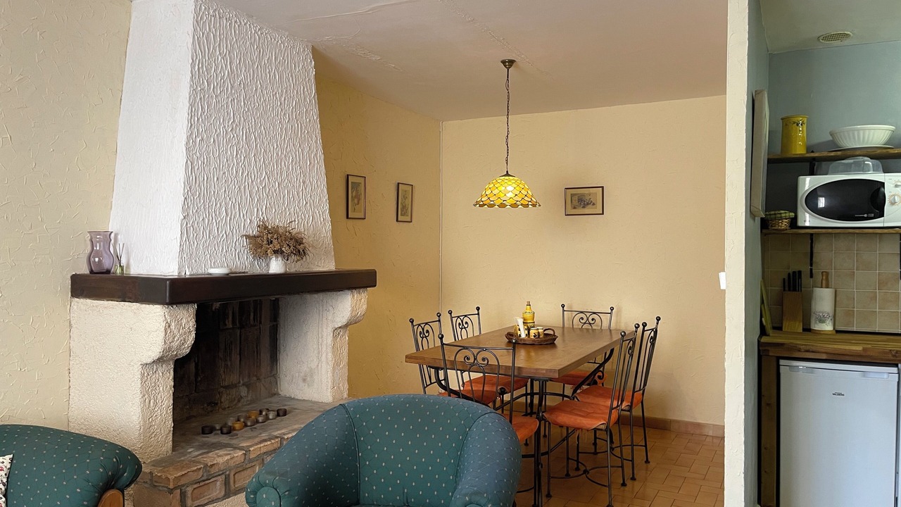 Photo of Others in Moux