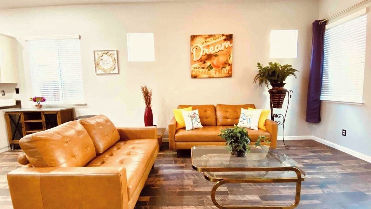 Photo of Livingroom in Tracy