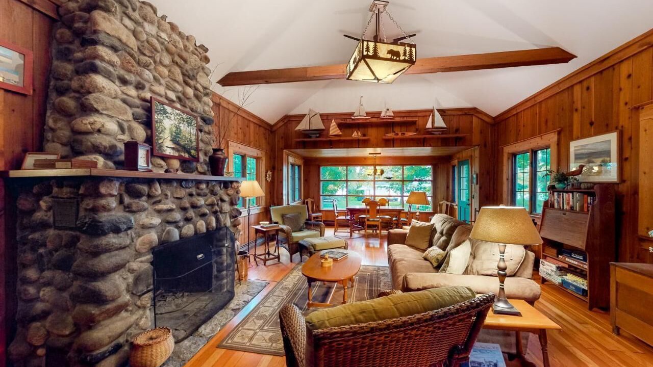 Photo of Livingroom in Empire