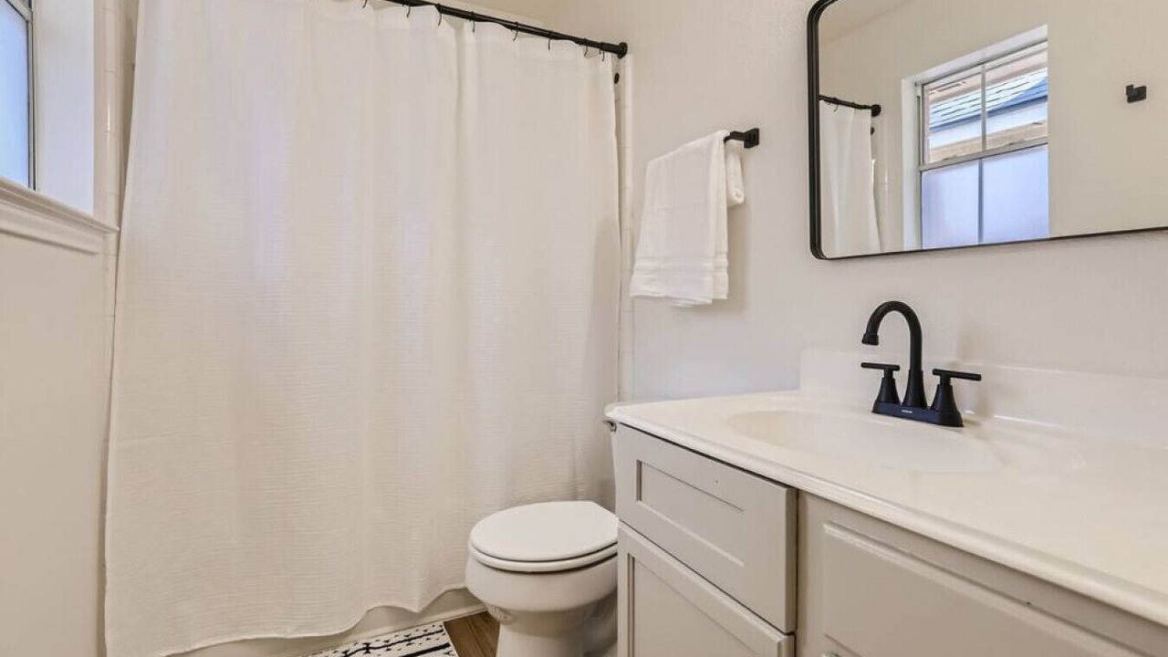 Photo of Bathroom in Leander