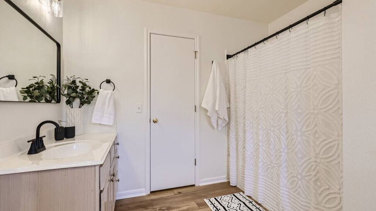 Photo of Bathroom in Leander