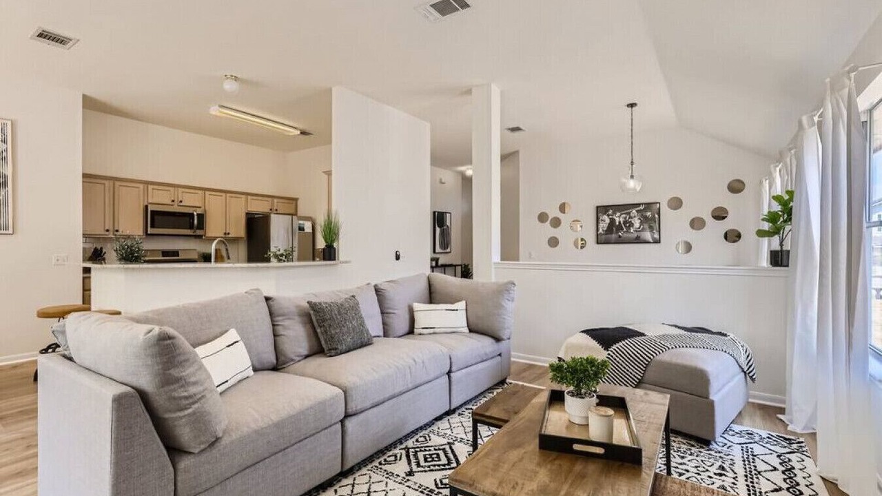 Photo of Livingroom in Leander