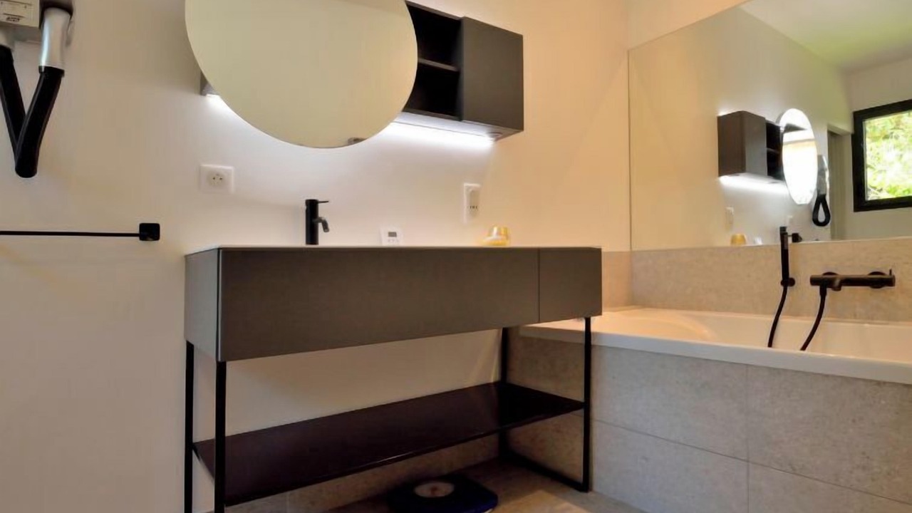 Photo of Bathroom in Pornichet