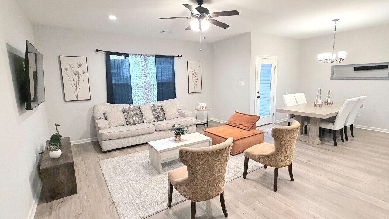 Photo of Livingroom in Highlands - Perkins