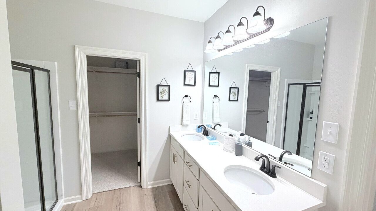 Photo of Bathroom in Highlands - Perkins