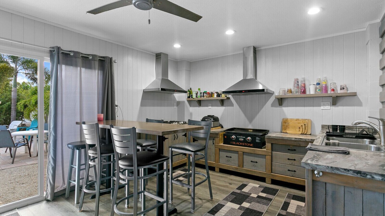 Photo of Others in Whitney Beach