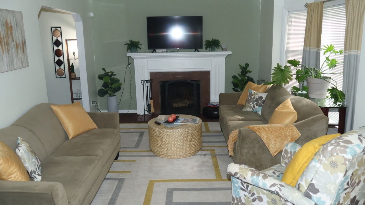 Photo of Livingroom in Detroit