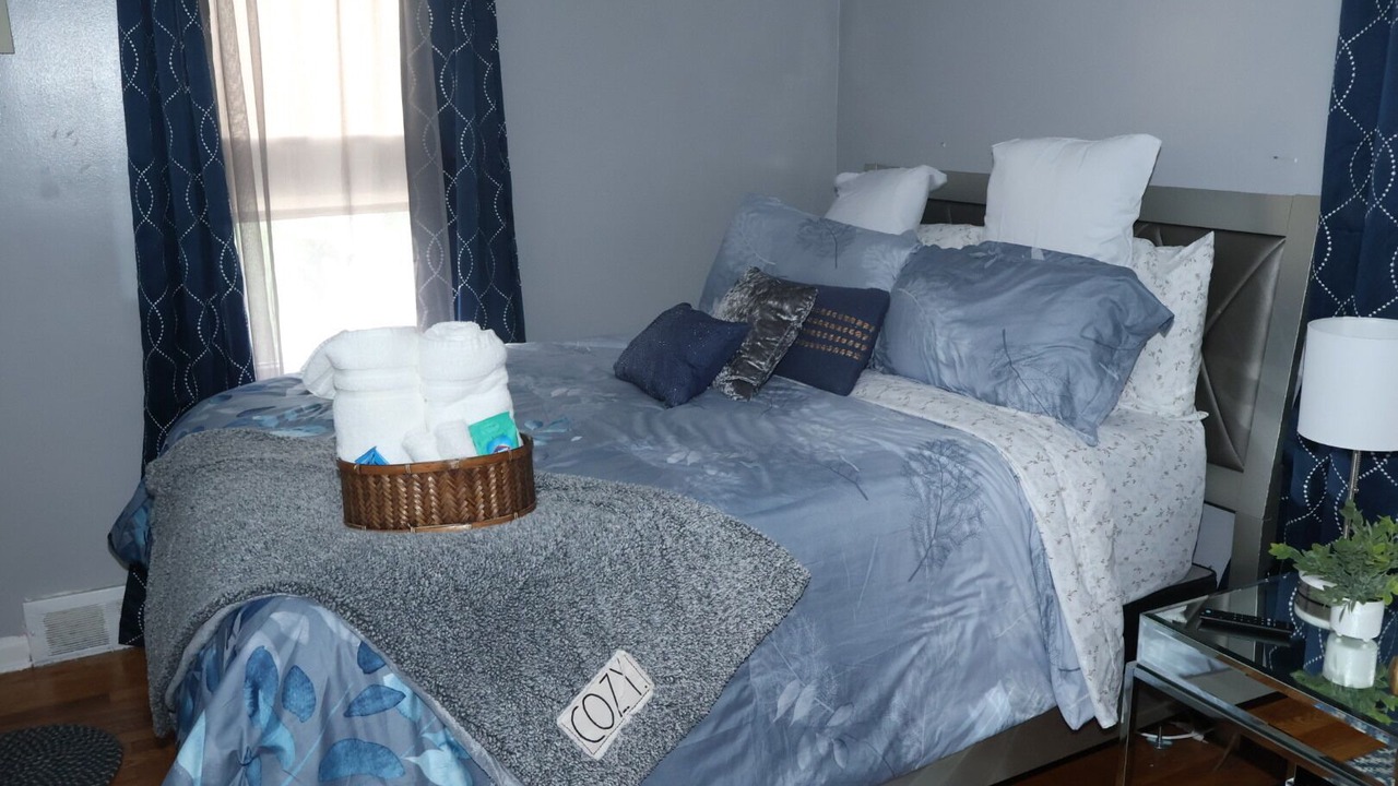 Photo of Bedroom in Detroit