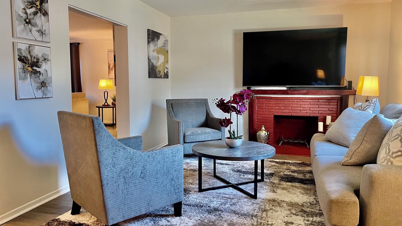 Photo of Livingroom in Glendora