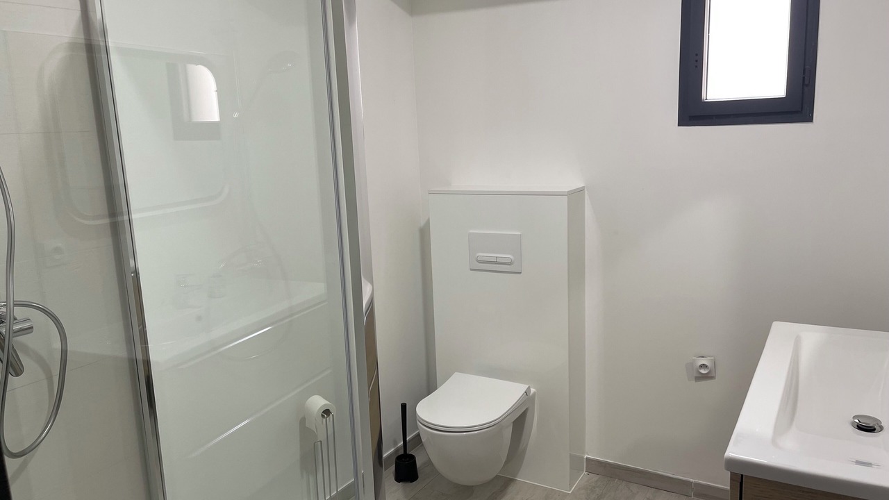 Photo of Bathroom in Joue-les-Tours