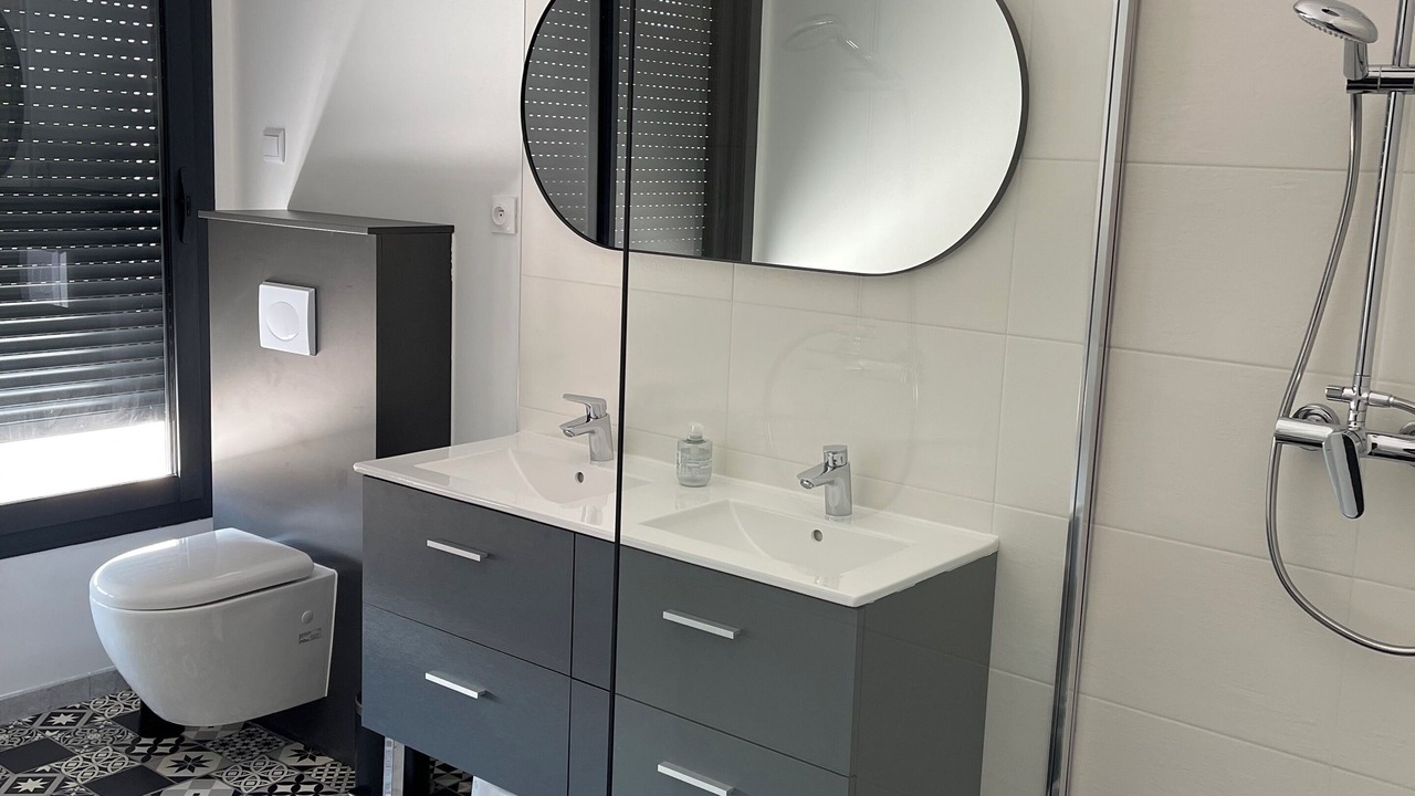 Photo of Bathroom in Joue-les-Tours