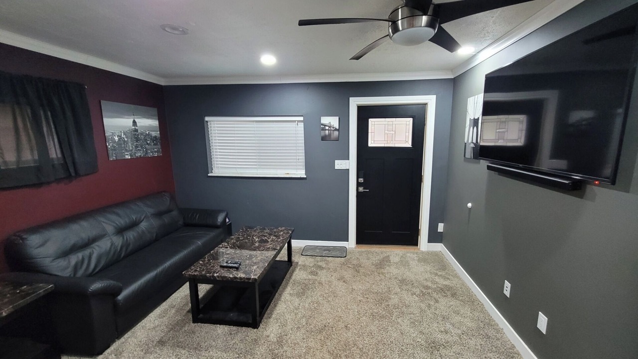 Photo of Livingroom in Harrison Township