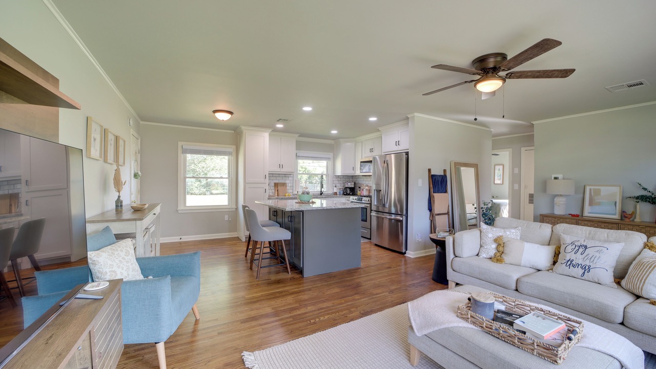 Photo of Livingroom in Tulsa