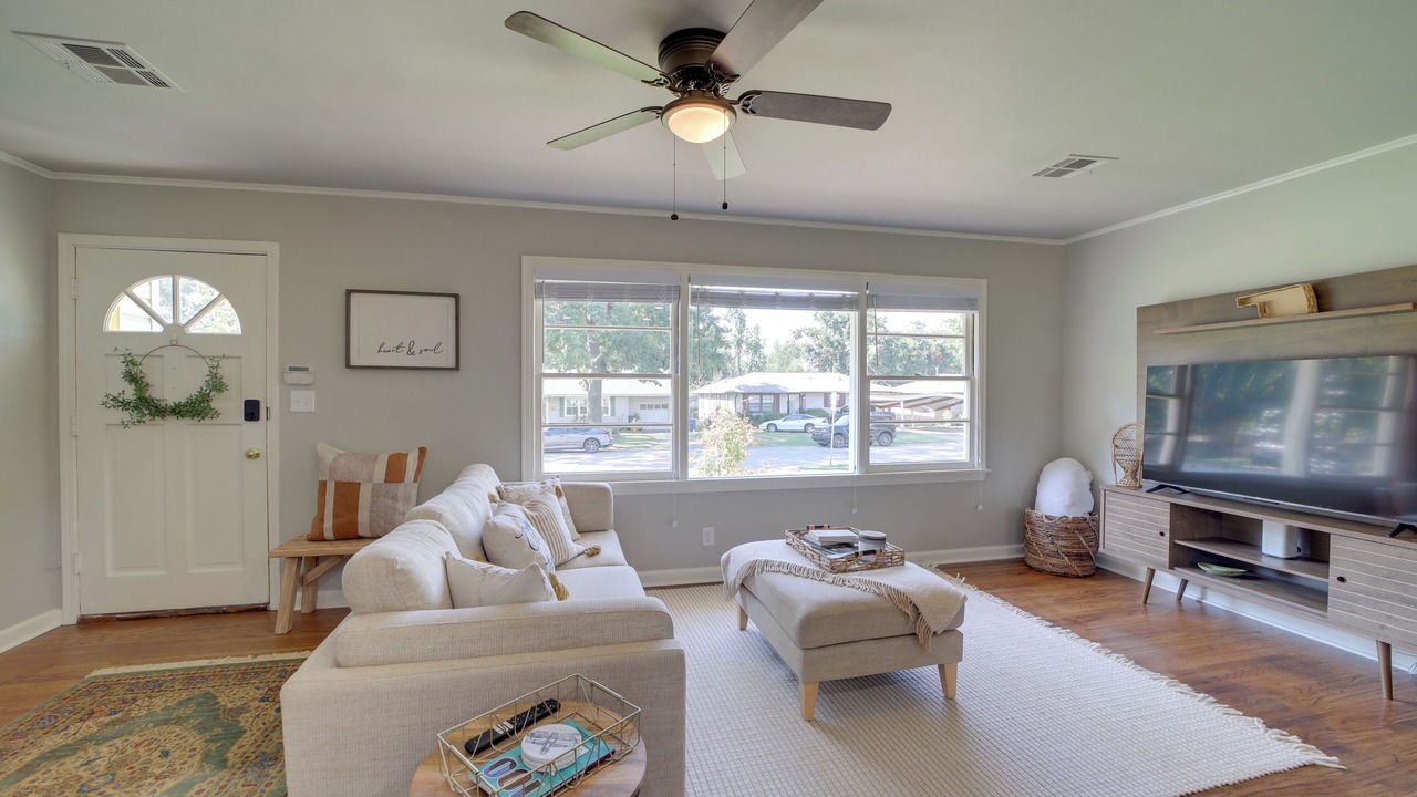Photo of Livingroom in Tulsa