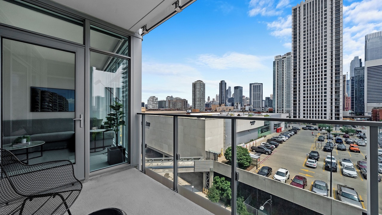 Photo of Outdoor in Downtown Chicago