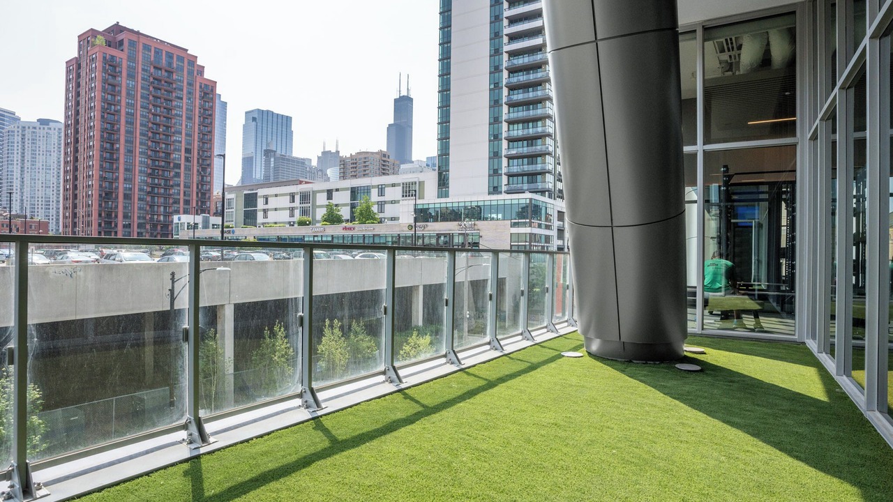 Photo of Outdoor in Downtown Chicago