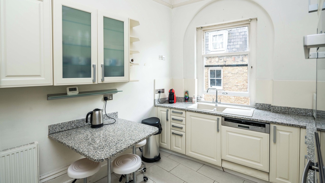 Photo of Kitchen in Courtfield