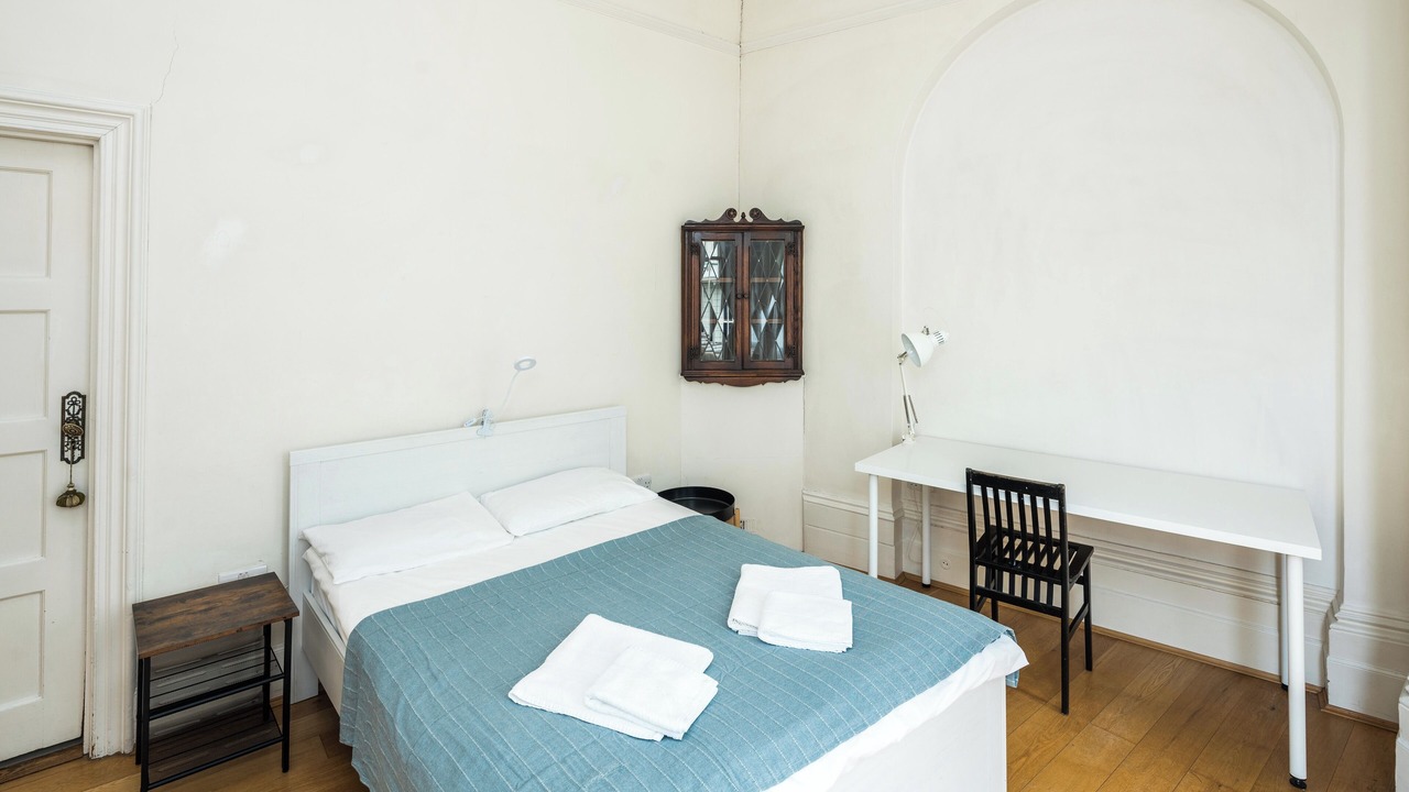 Photo of Bedroom in Courtfield