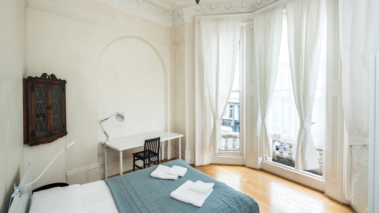 Photo of Bedroom in Courtfield