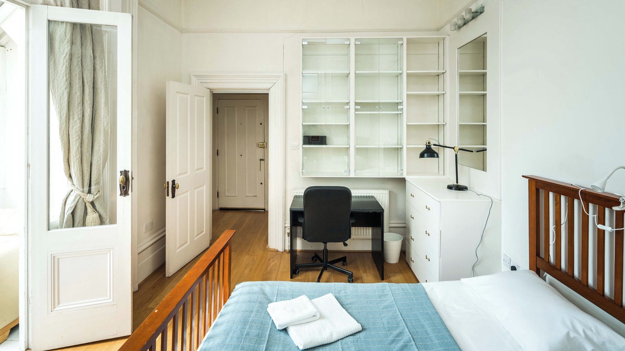 Photo of Bedroom in Courtfield