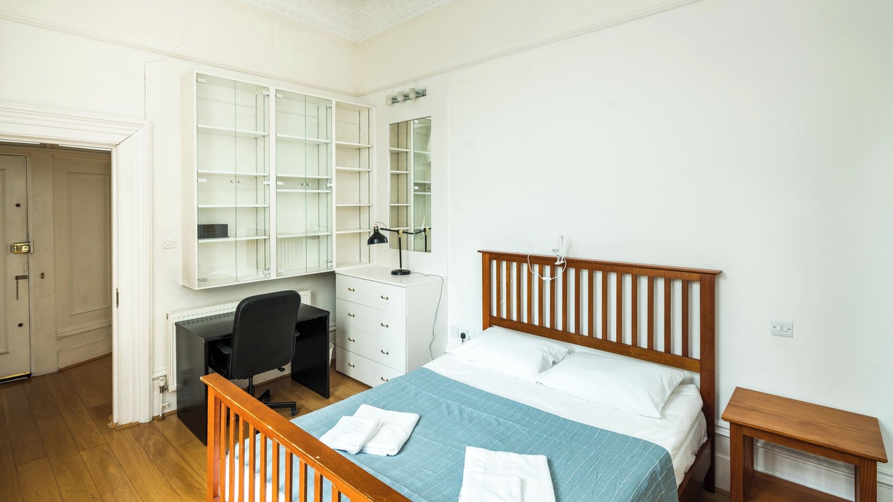 Photo of Bedroom in Courtfield