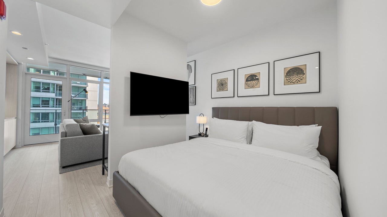 Photo of Bedroom in Downtown Chicago