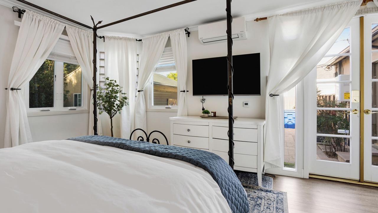 Photo of Bedroom in West Los Angeles