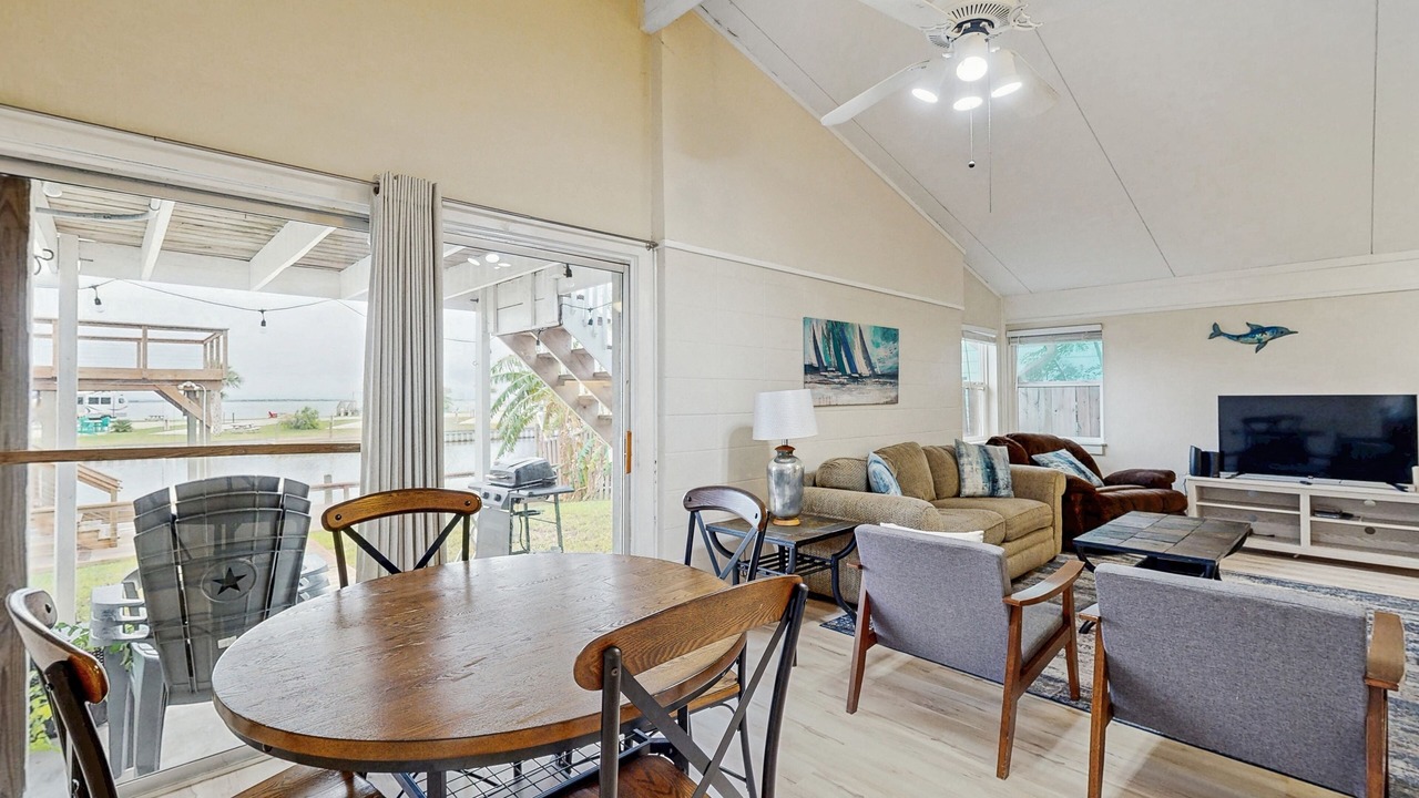 Photo of Livingroom in Flour Bluff