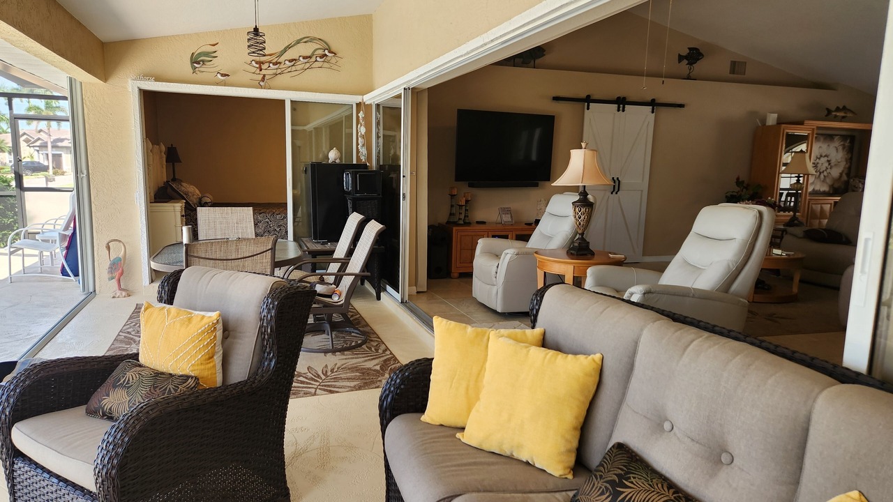 Photo of Livingroom in Burnt Store Isles