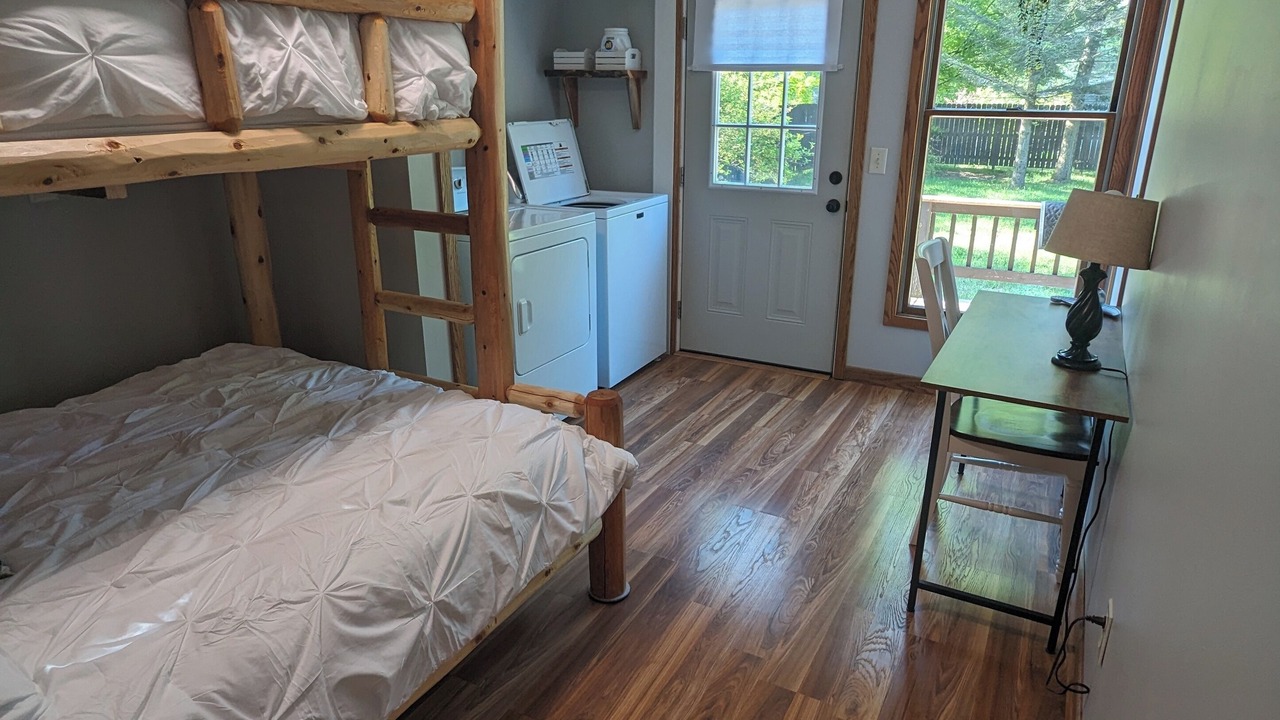 Photo of Bedroom in Shelby