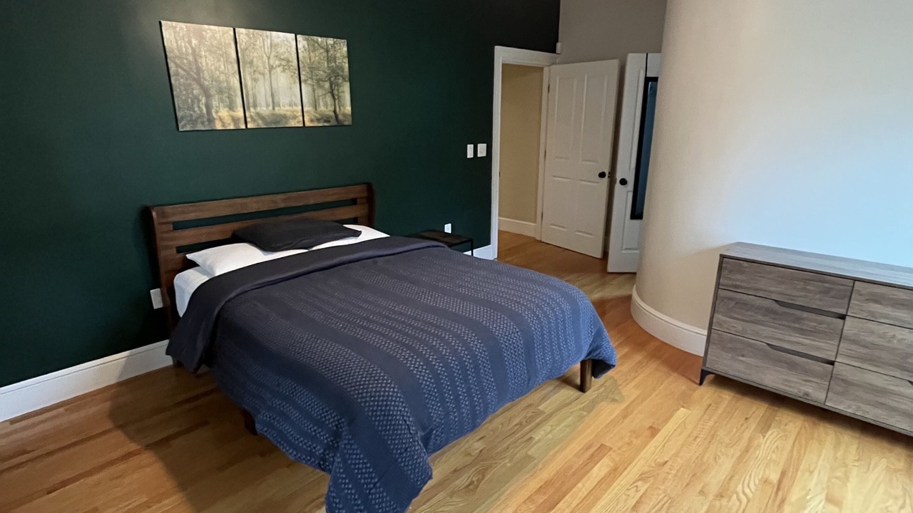 Photo of Bedroom in Highland Park