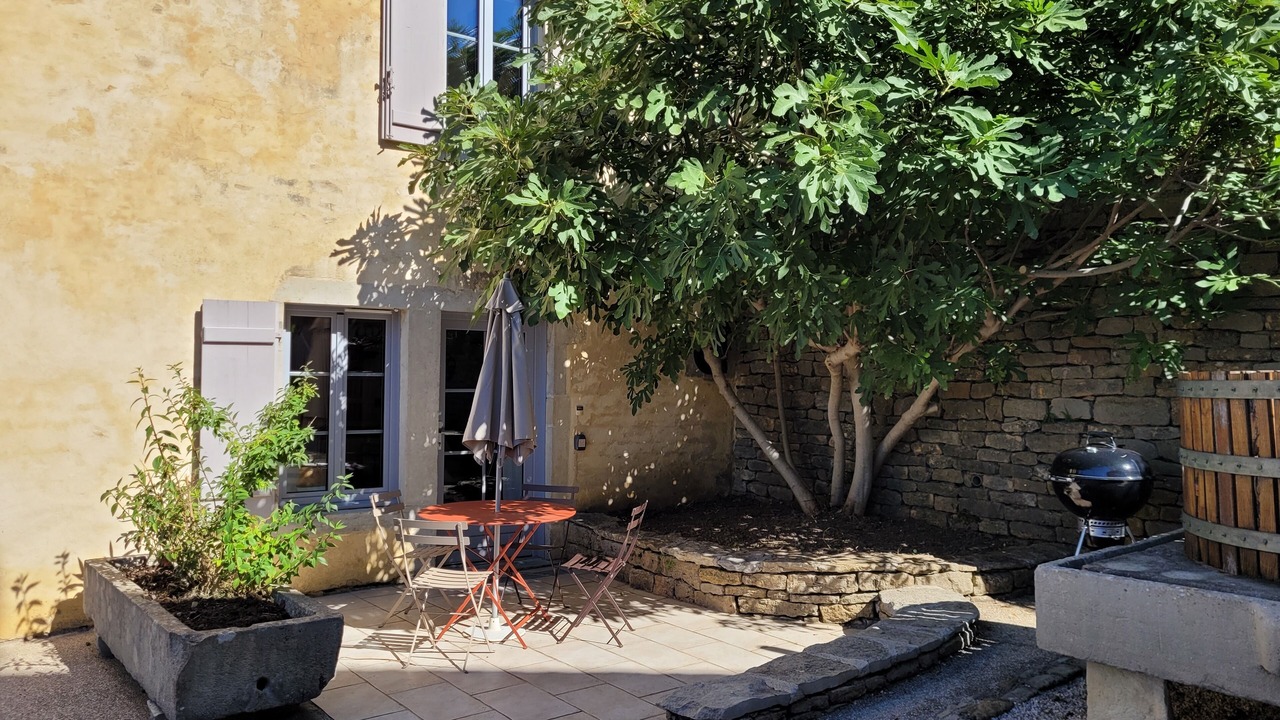 Photo of Outdoor in Menetru-le-Vignoble