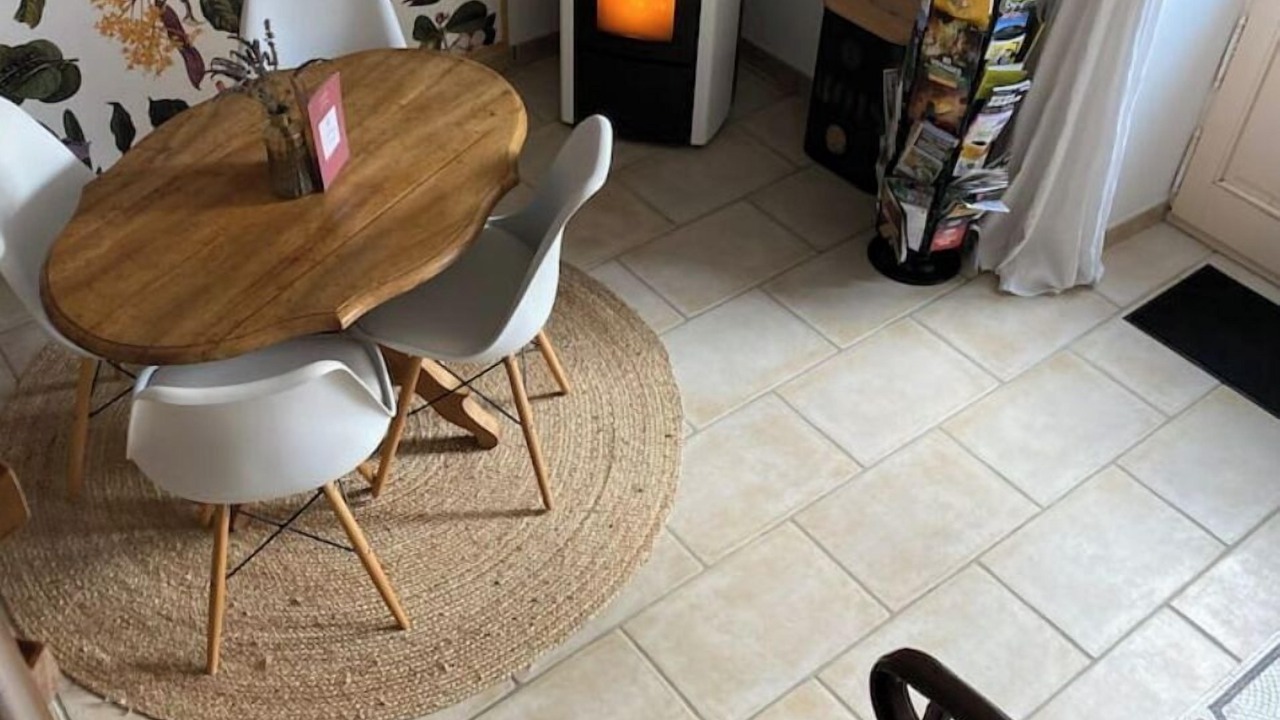 Photo of Others in Menetru-le-Vignoble