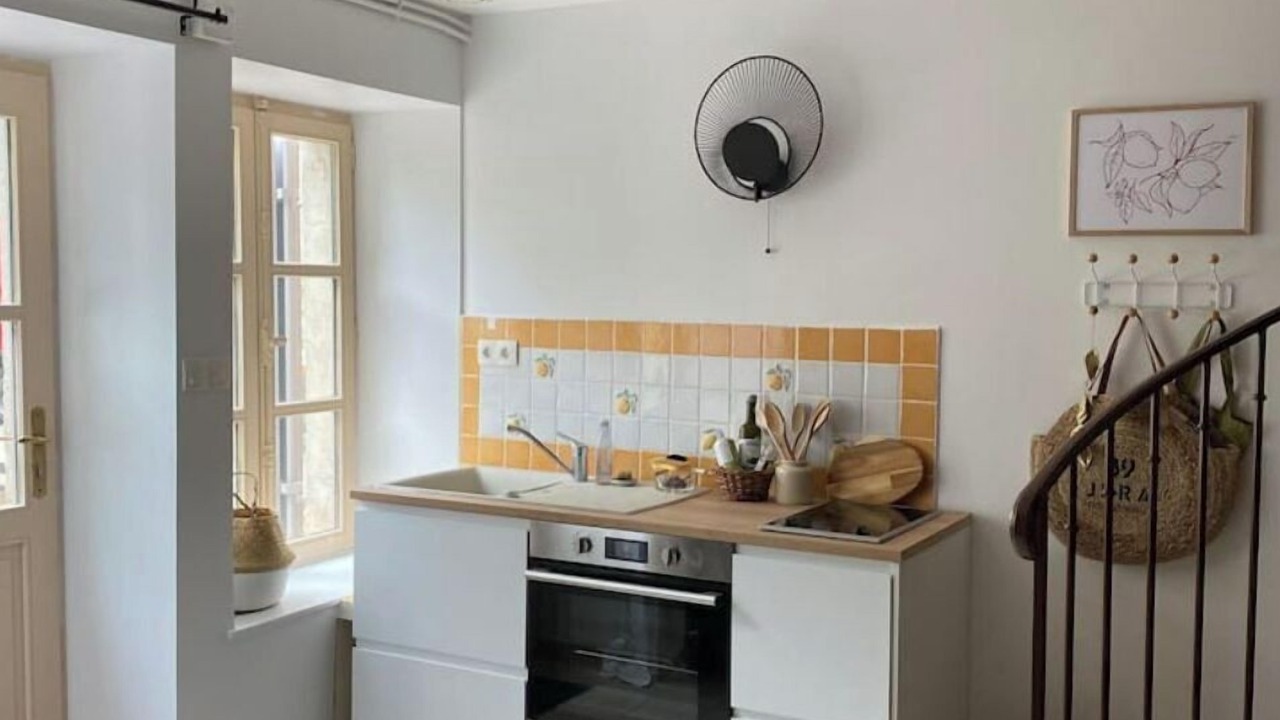 Photo of Kitchen in Menetru-le-Vignoble