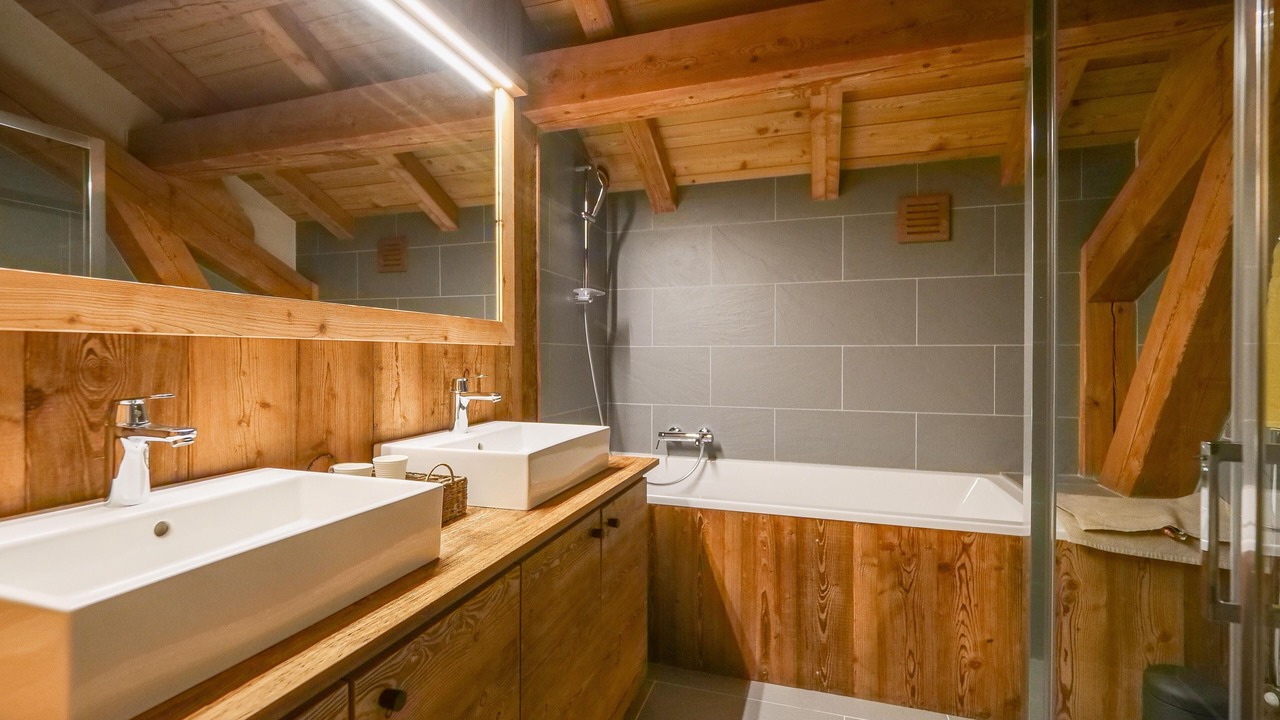 Photo of Bathroom in Monetier-les-Bains