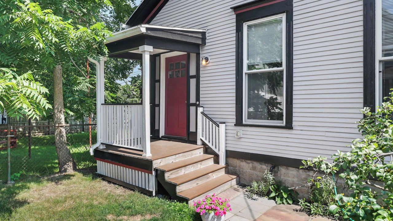 Photo of Outdoor in Front Park