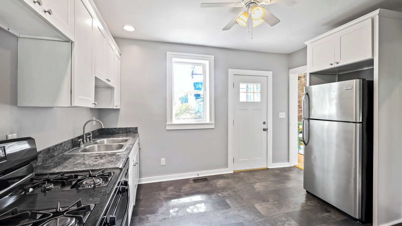 Photo of Kitchen in Front Park