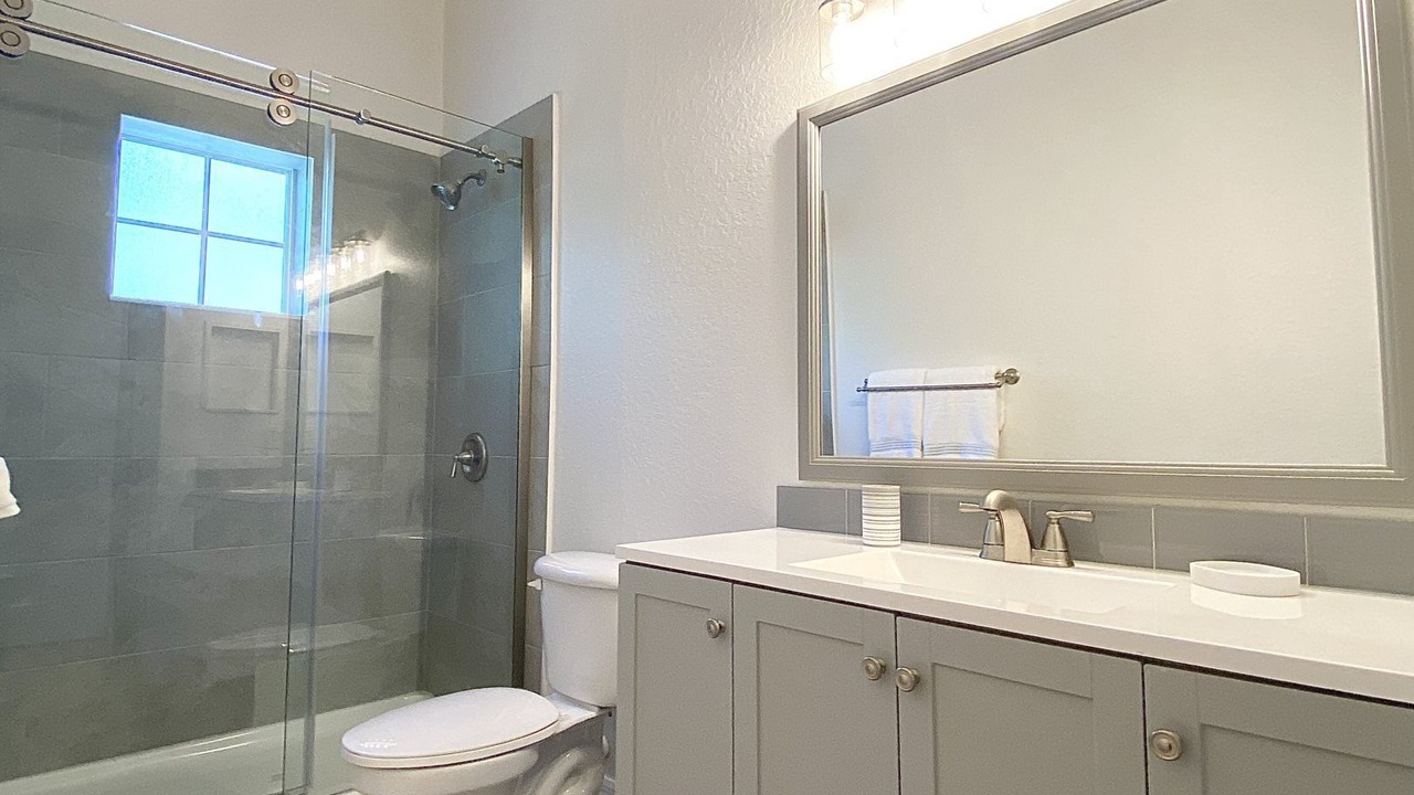 Photo of Bathroom in Bahama Bay
