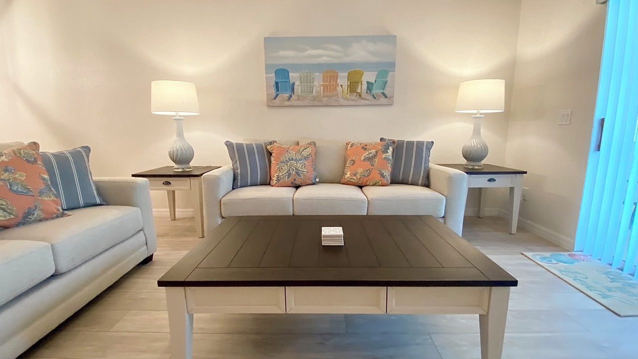 Photo of Livingroom in Bahama Bay