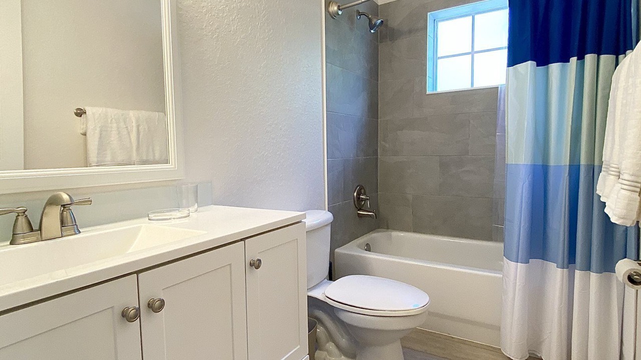 Photo of Bathroom in Bahama Bay