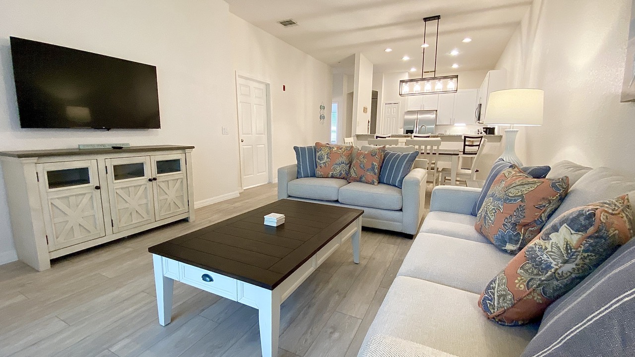 Photo of Livingroom in Bahama Bay