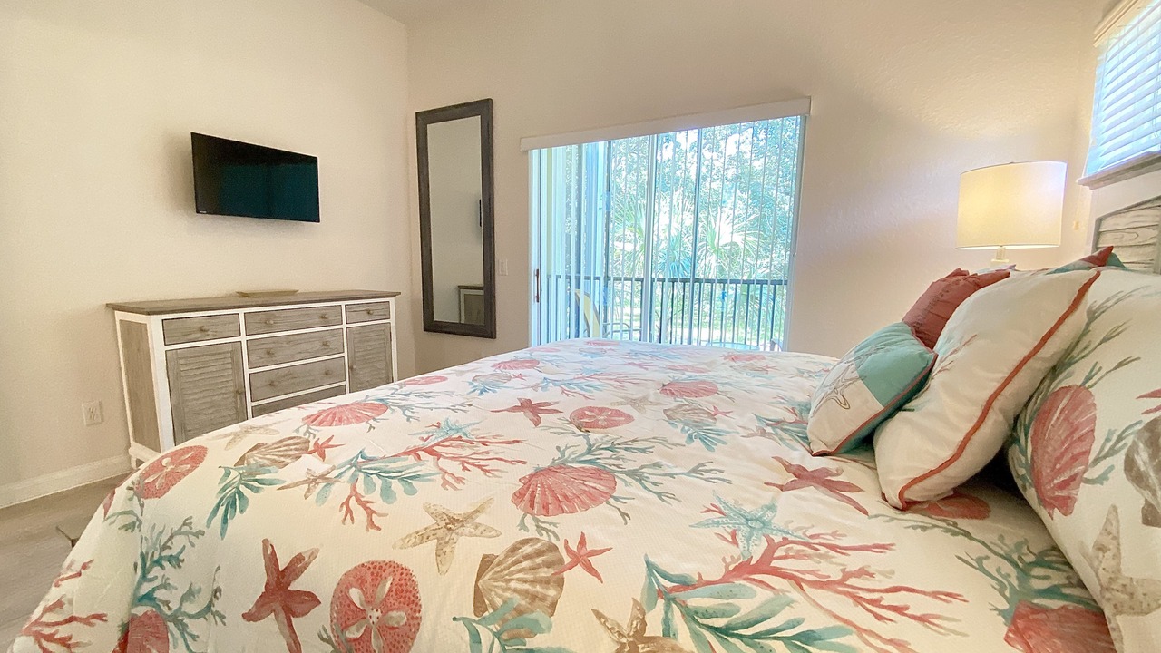 Photo of Bedroom in Bahama Bay