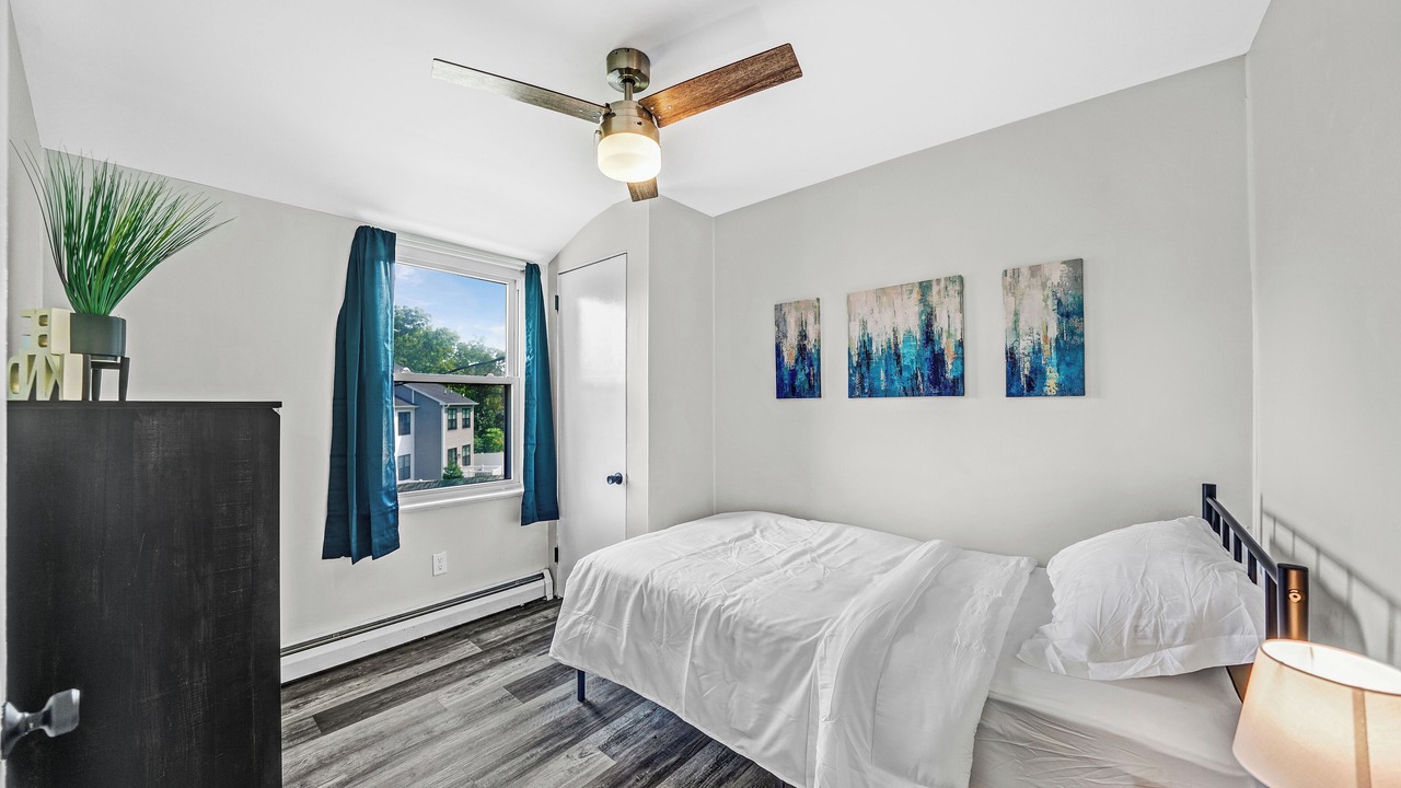 Photo of Bedroom in Gulph Mills