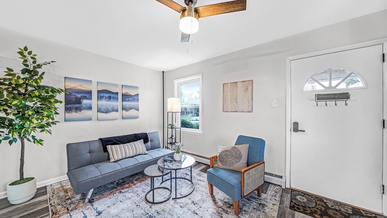 Photo of Livingroom in Gulph Mills