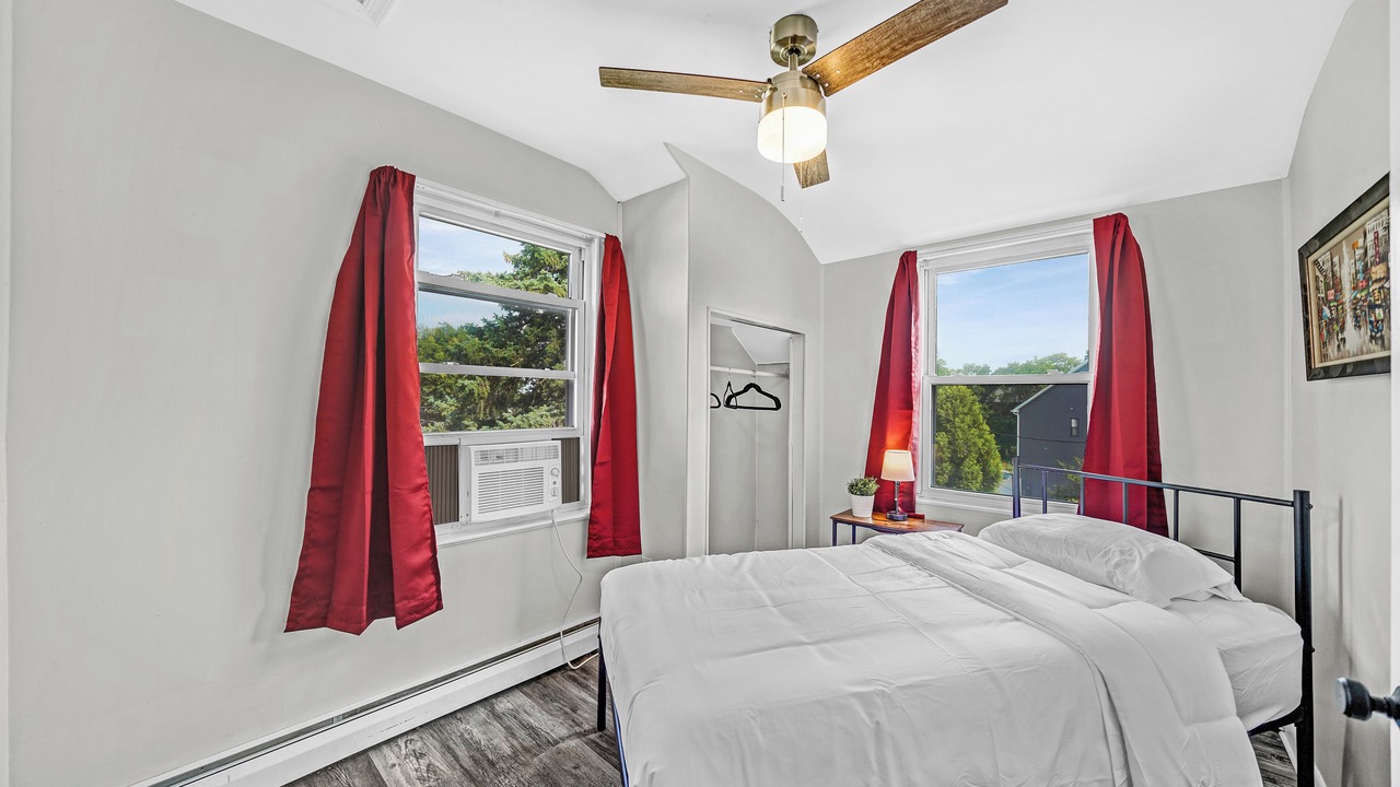 Photo of Bedroom in Gulph Mills