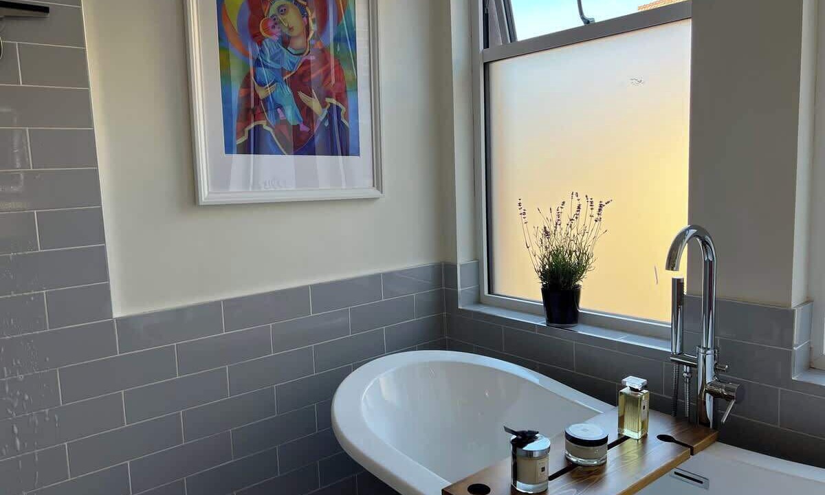 Photo of Bathroom in Streatham