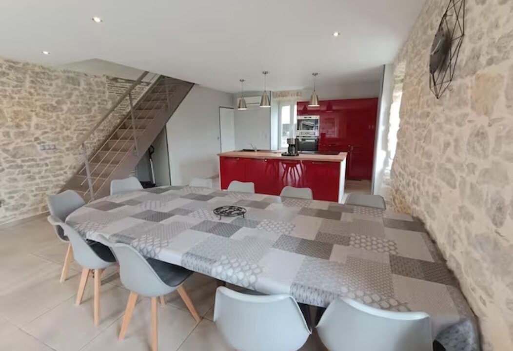 Photo of Others in Espere