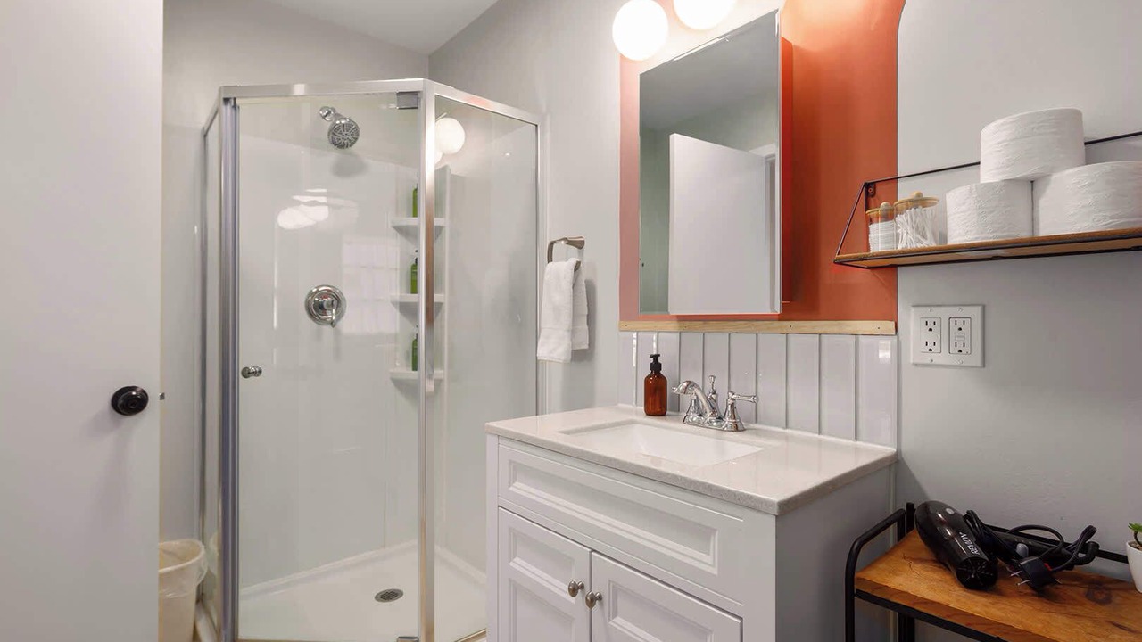 Photo of Bathroom in Lee's Summit