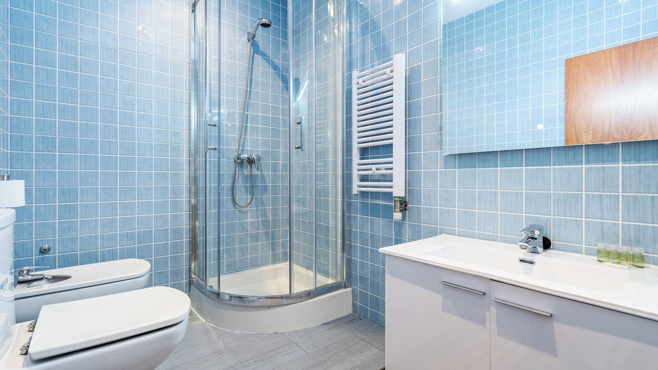 Photo of Bathroom in El Camp de l'Arpa del Clot