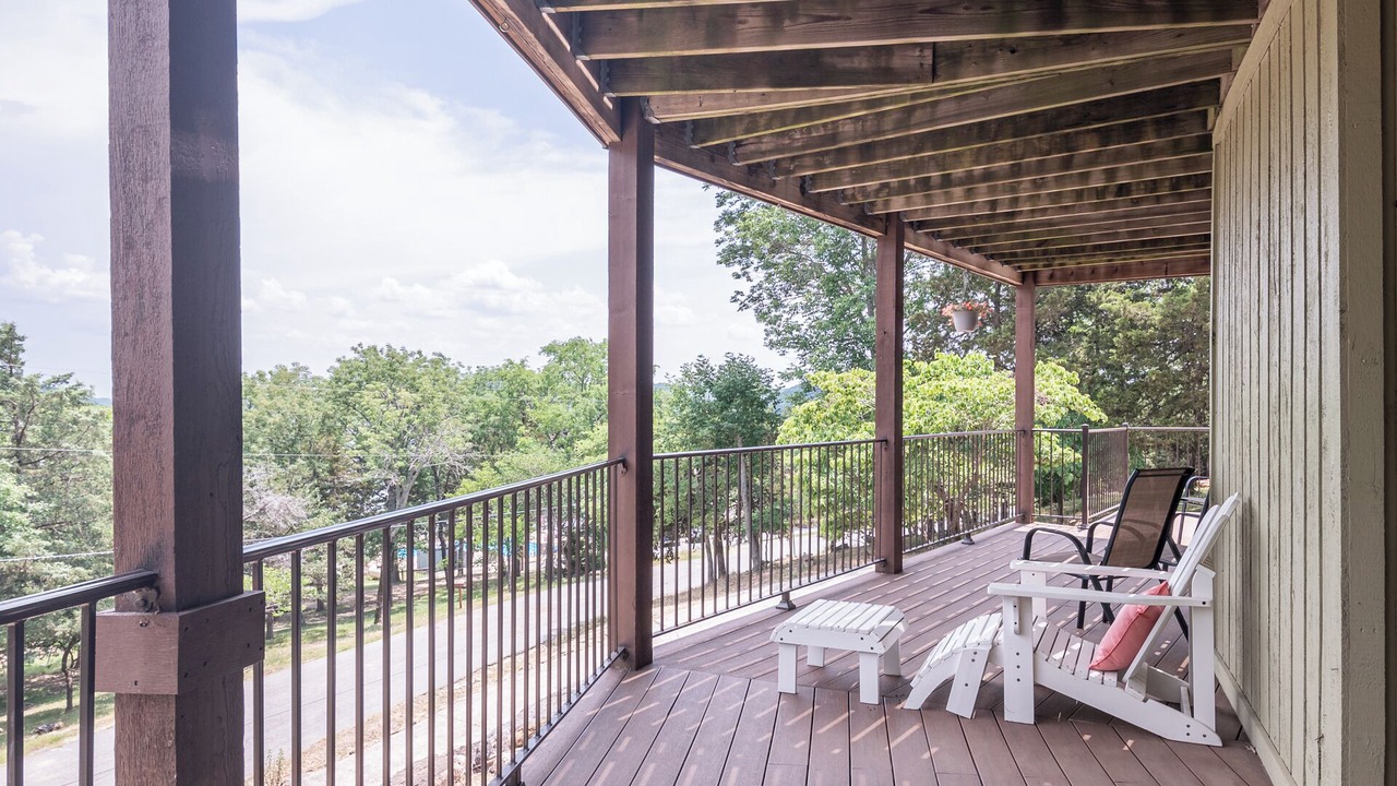 Photo of Patio Balcony in Lost Bridge Village